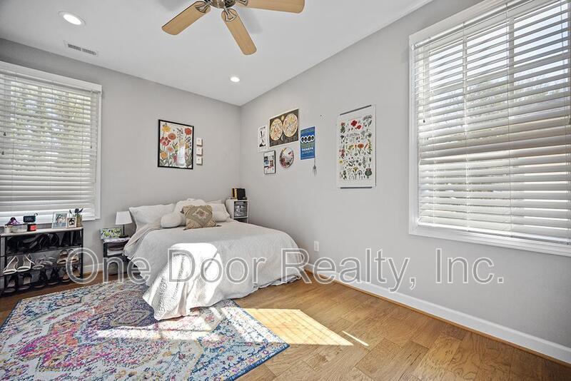 Room for Rent in 4 BR / 4 BA / 2140 Sq Ft House / Available NOW! property image