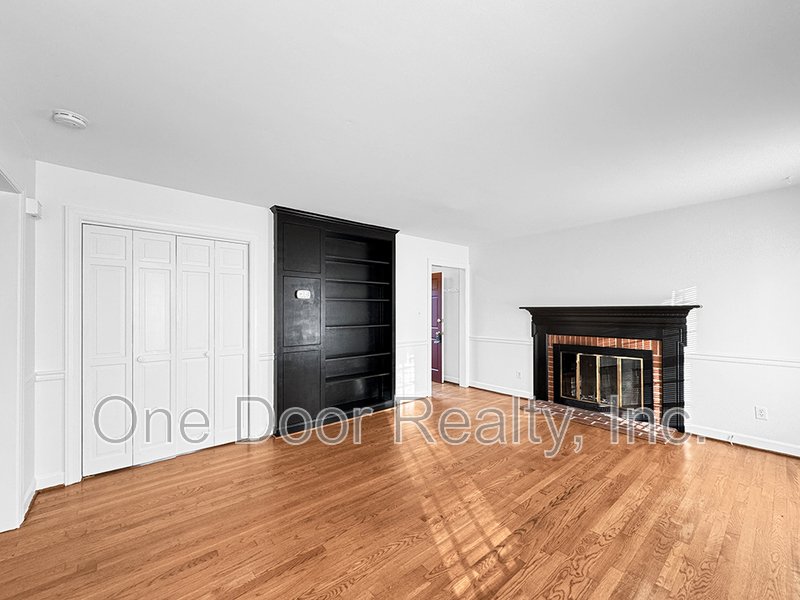 Beautiful 3 Bed & 1.5 Bath Detached Home - $1,850 property image