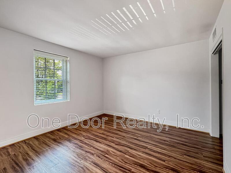 King & Queen Apartments property image