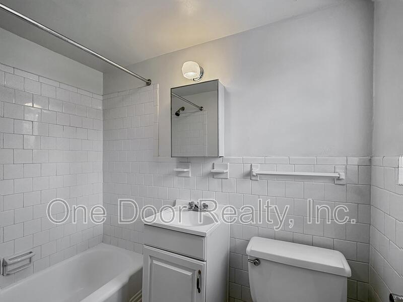King & Queen Apartments property image