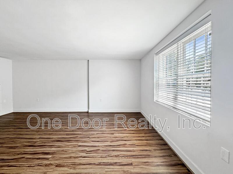 $1745 / 1 br / 1 ba / 585 sqft property image