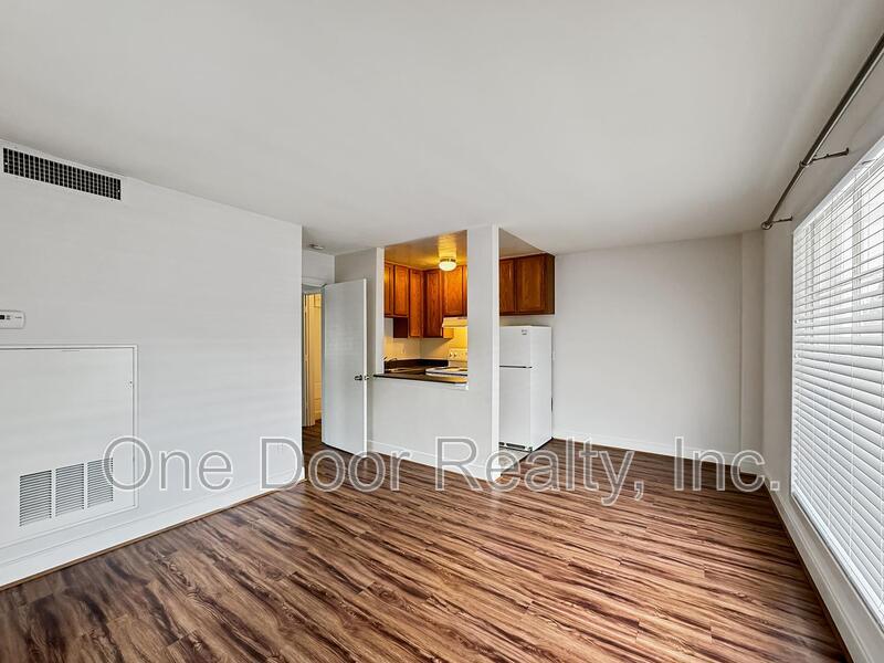 $1595 / 1 br / 1 ba / 465 sqft property image