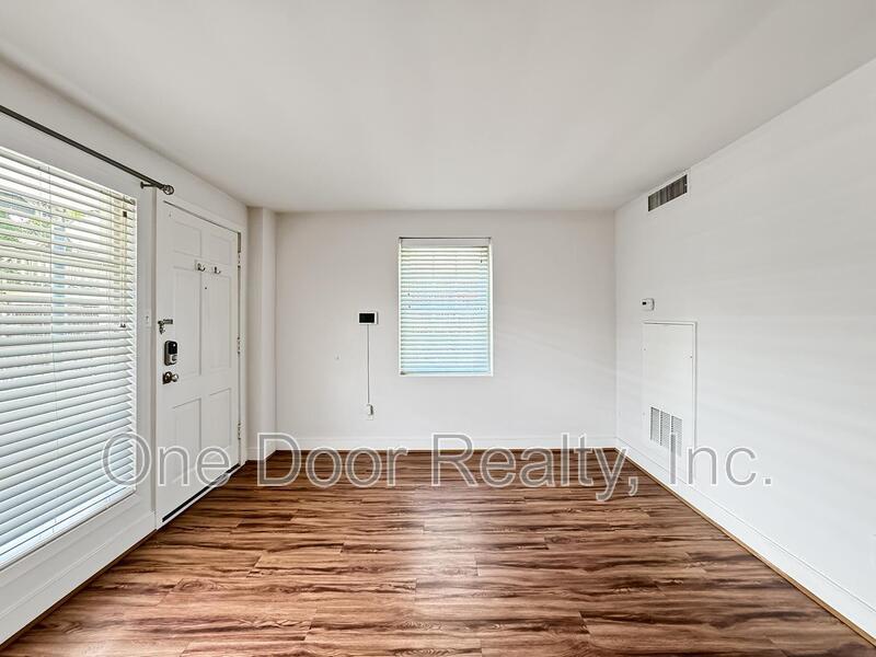 $1595 / 1 br / 1 ba / 465 sqft property image
