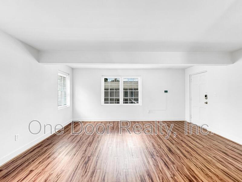 $1745 / 1 br / 1 ba / 585 sqft property image