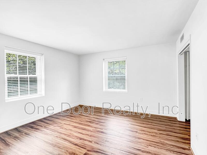 $1745 / 1 br / 1 ba / 585 sqft property image