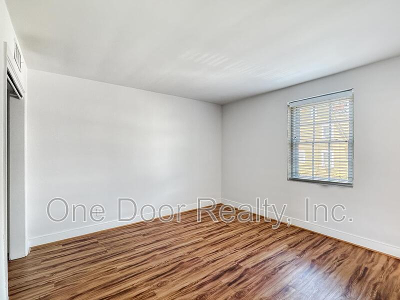 King & Queen Apartments property image