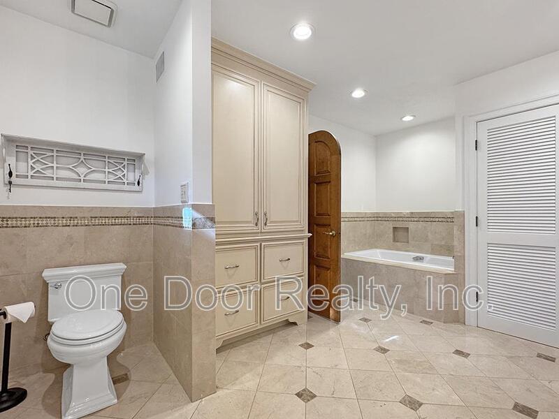 $4950 / 5 BR / 4.5 BA / 4704 sqft property image