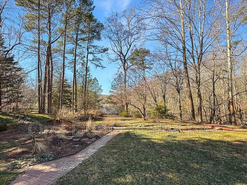 $4950 / 5 BR / 4.5 BA / 4704 sqft property image