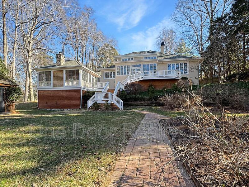 $4950 / 5 BR / 4.5 BA / 4704 sqft property image