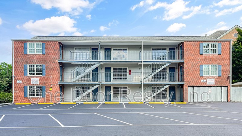 King & Queen Apartments property image