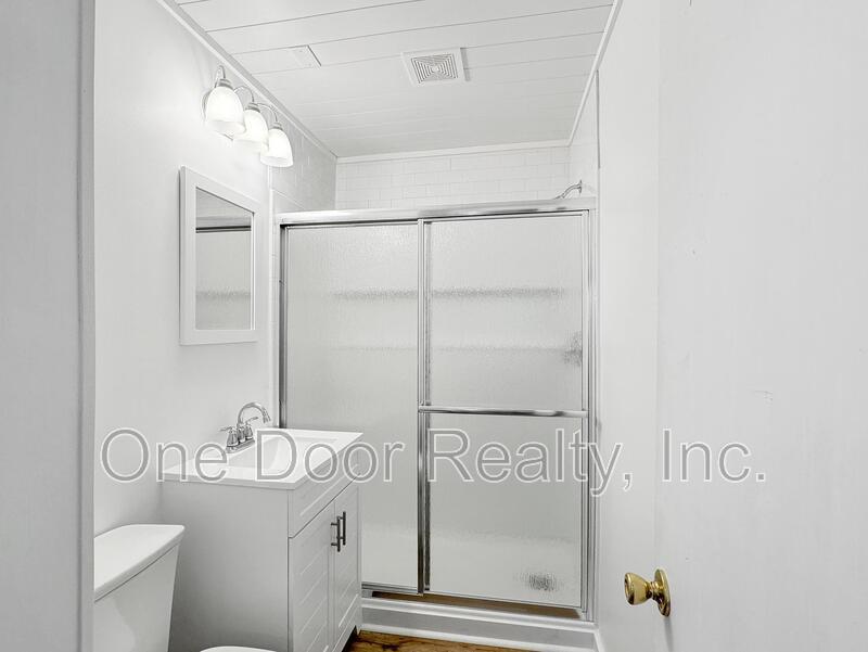 $2,950 / 3 BR / 1 BA property image