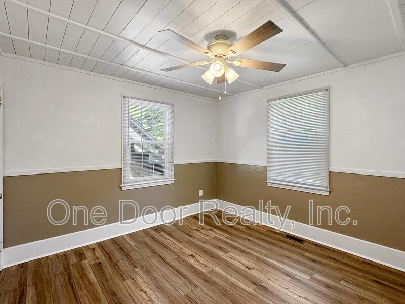 $2,950 / 3 BR / 1 BA property image