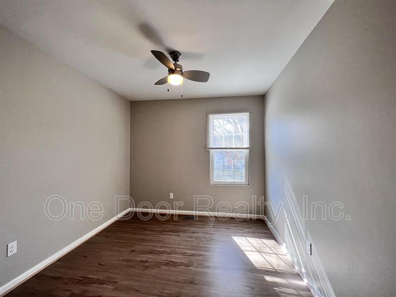 $1750 / 3 br / 1.5 ba's / 1210 sqft property image