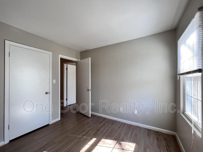 $1750 / 3 br / 1.5 ba's / 1210 sqft property image