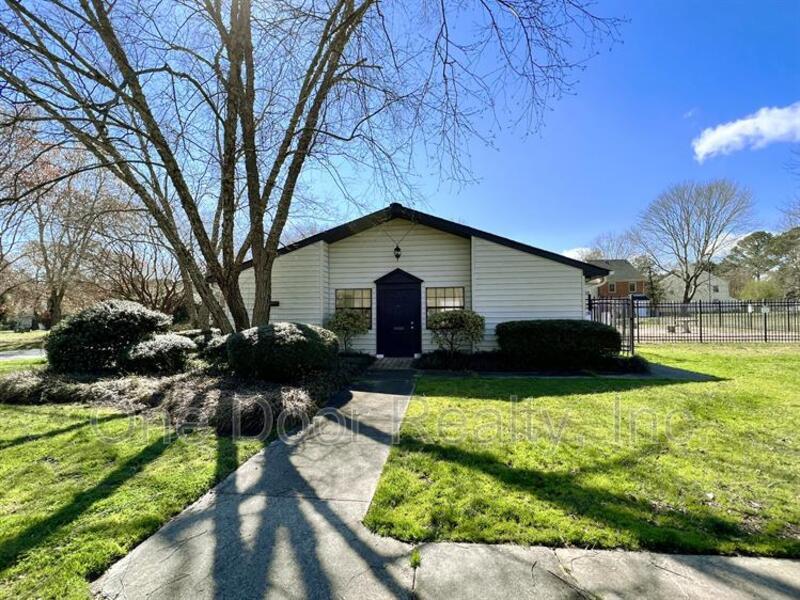 $1750 / 3 br / 1.5 ba's / 1210 sqft property image
