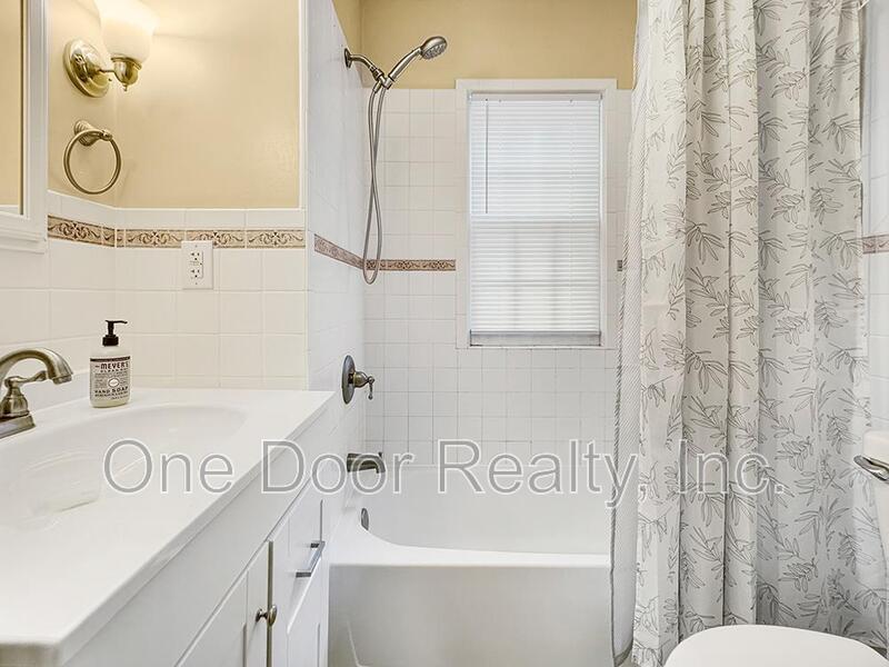 $3,500 / 3 BR / 2 BA / 1,880 sqft property image