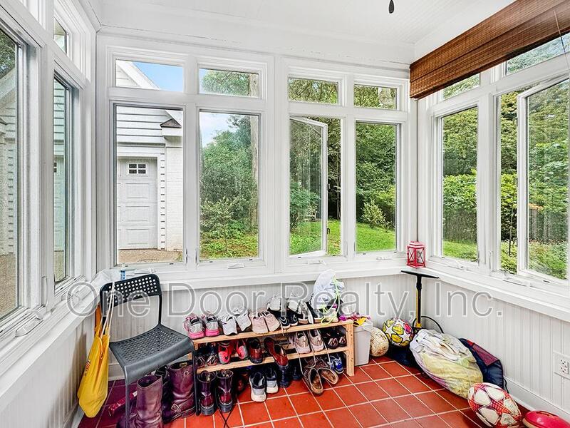 $3,500 / 3 BR / 2 BA / 1,880 sqft property image