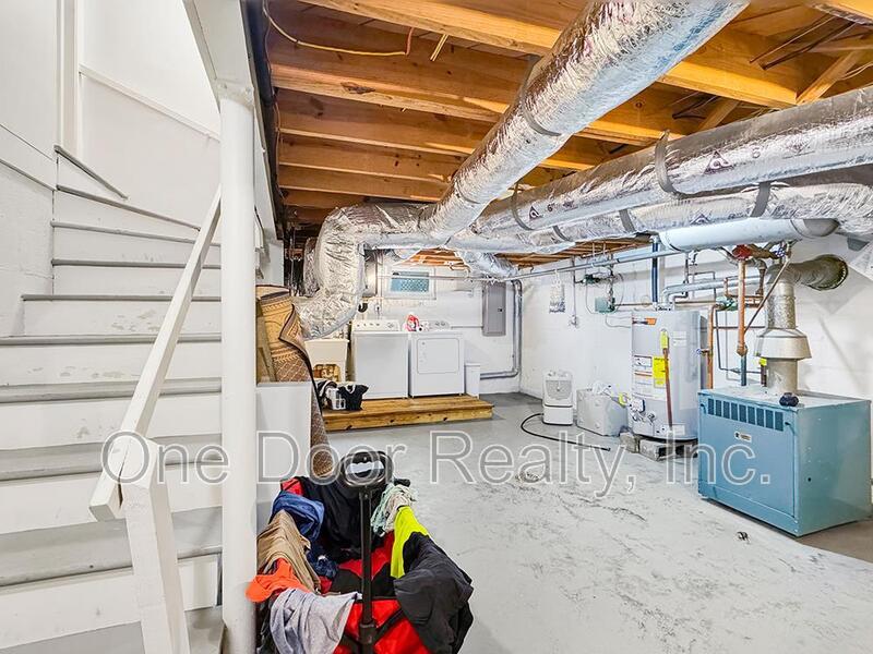 $3,500 / 3 BR / 2 BA / 1,880 sqft property image