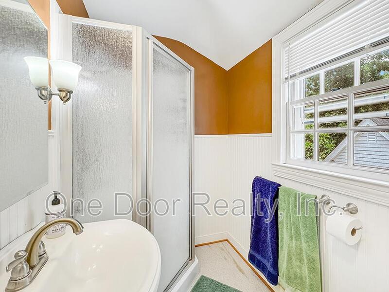 $3,500 / 3 BR / 2 BA / 1,880 sqft property image