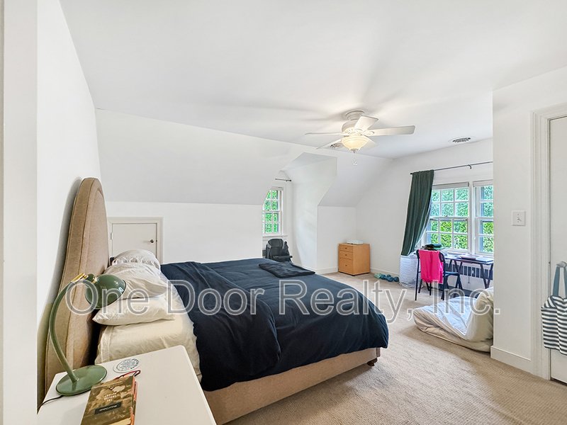 $3,500 / 3 BR / 2 BA / 1,880 sqft property image