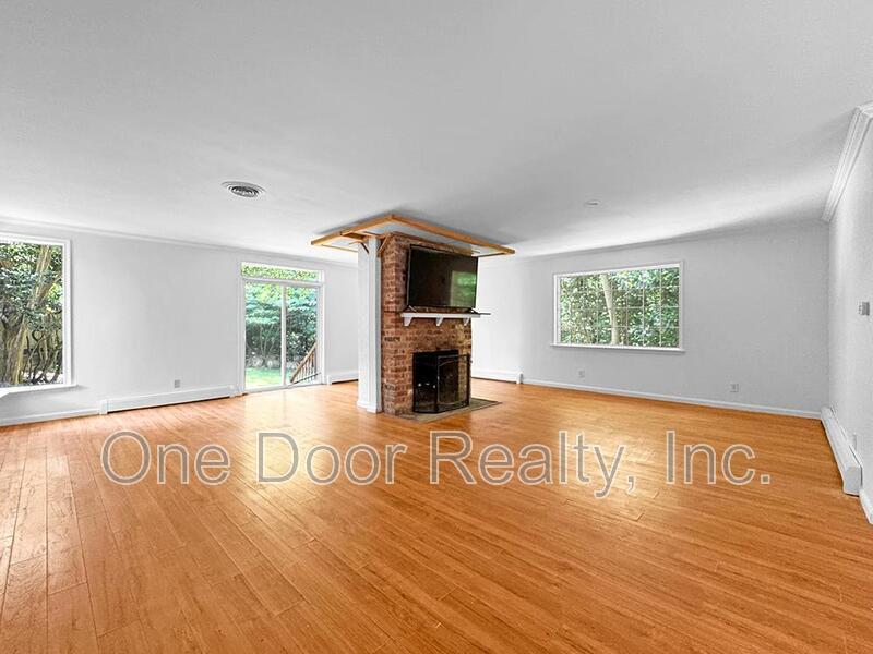 $3,800 / 4 BR / 2 BA / 2,639 sqft property image