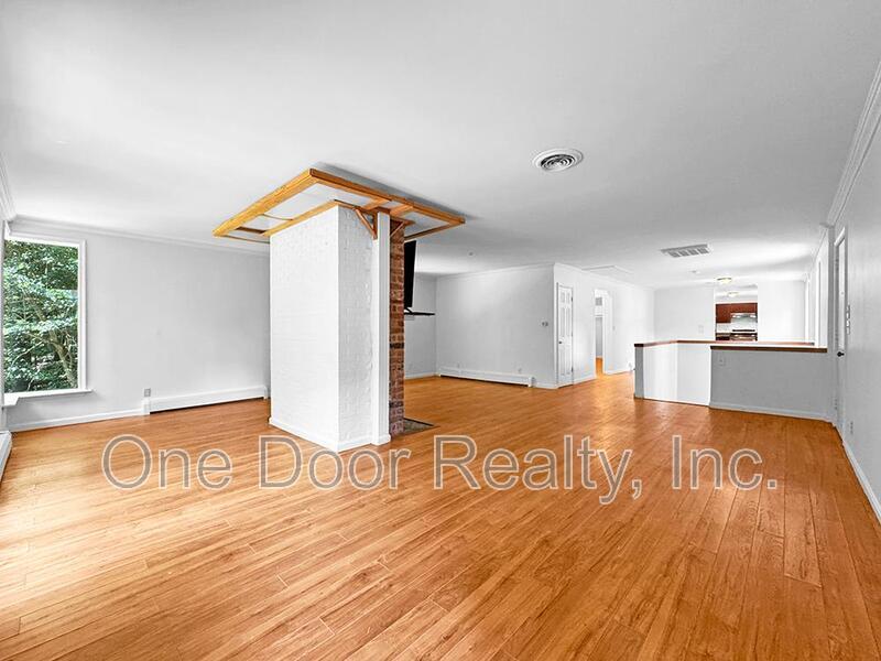 $3,800 / 4 BR / 2 BA / 2,639 sqft property image