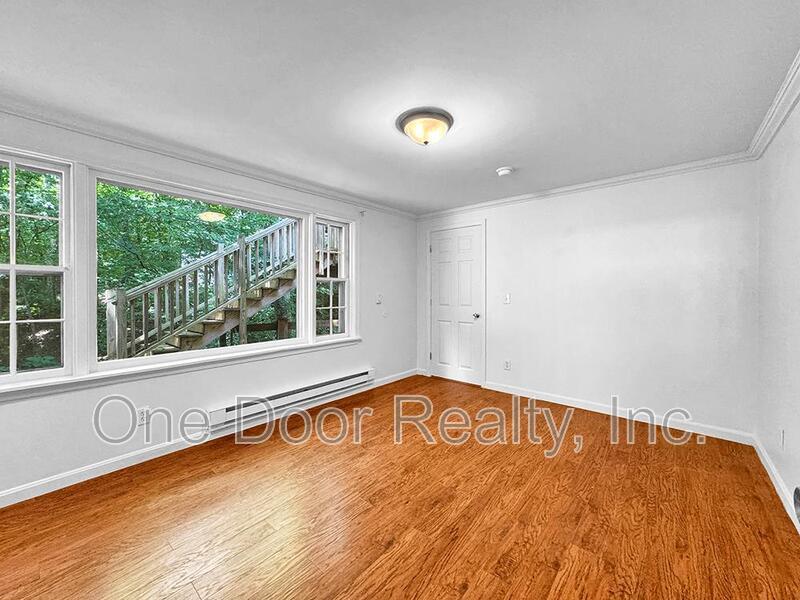 $3,800 / 4 BR / 2 BA / 2,639 sqft property image