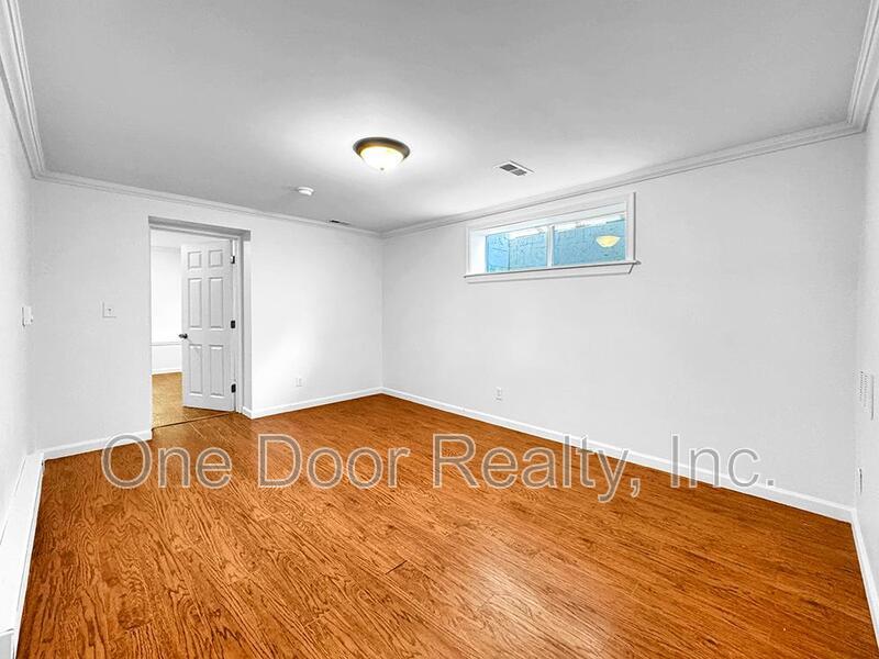 $3,800 / 4 BR / 2 BA / 2,639 sqft property image