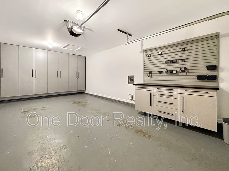$4,200 / 3 BR / 3 BA / 2,143 sqft property image