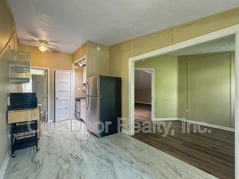 NOW ONLY $1600 / 2 BR / 2 BA / 900 Sq Ft property image