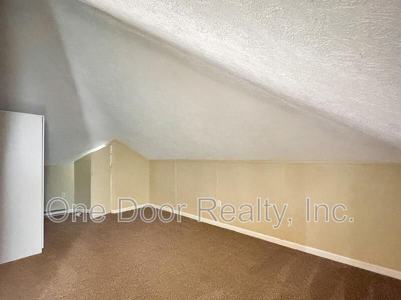 NOW ONLY $1600 / 2 BR / 2 BA / 900 Sq Ft property image