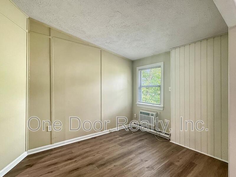 NOW ONLY $1600 / 2 BR / 2 BA / 900 Sq Ft property image