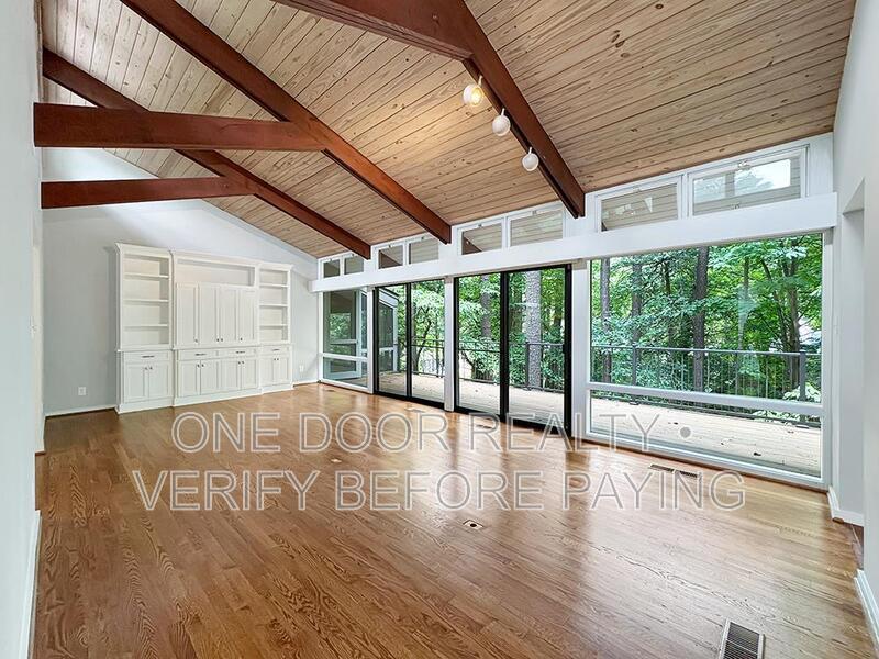 Private Rooms Near William & Mary | Individual or Group Leasing property image