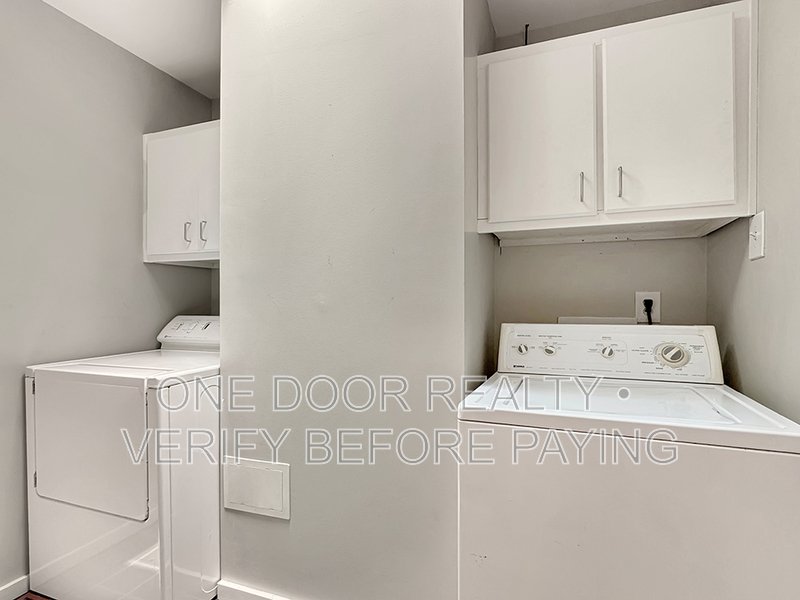Private Rooms Near William & Mary | Individual or Group Leasing property image
