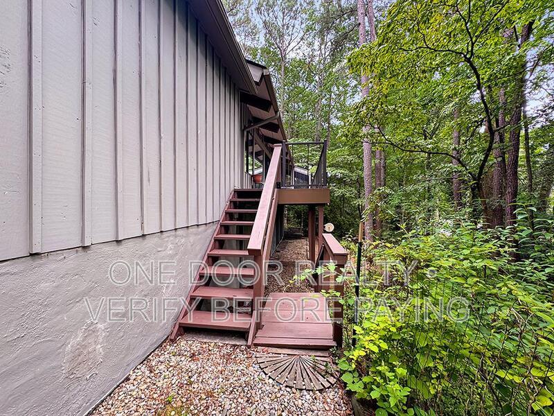 Private Rooms Near William & Mary | Individual or Group Leasing property image