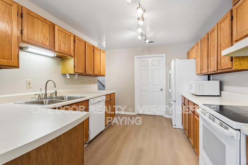 Spacious 3-Bedroom Home with Rear Deck & Wooded Setting property image