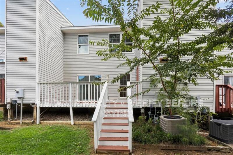 Spacious 3-Bedroom Home with Rear Deck & Wooded Setting property image