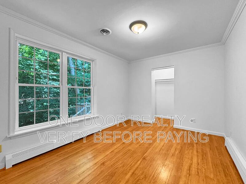Private Rooms Near William & Mary | Individual or Group Leasing property image