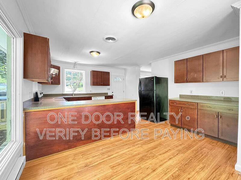 Private Rooms Near William & Mary | Individual or Group Leasing property image