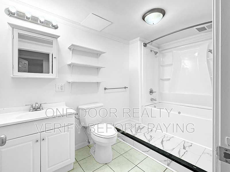 Private Rooms Near William & Mary | Individual or Group Leasing property image