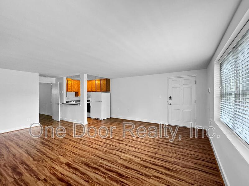 $1745 / 1 br / 1 ba / 585 sqft property image